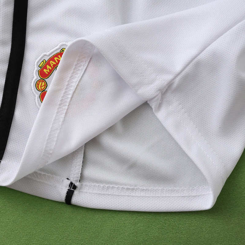 Kids Manchester United Home Kit 2025/26